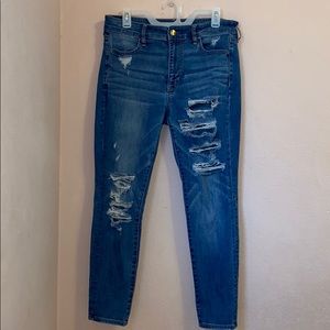 AMERICAN EAGLE JEANS